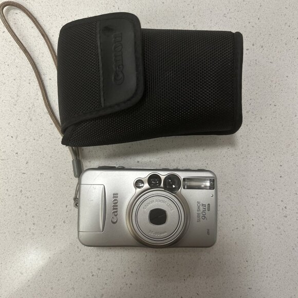 Canon Sure Shot 90u 35mm Point And Shoot Film Camera Silver w/Case Tested - Picture 1 of 6